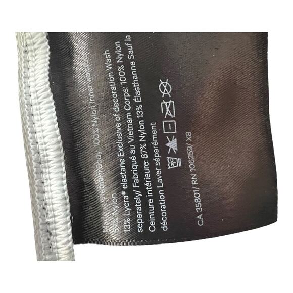 Lululemon Step out Short NWT 3" inseam size 8 Wind Running Athleisure Athletic - Picture 13 of 13